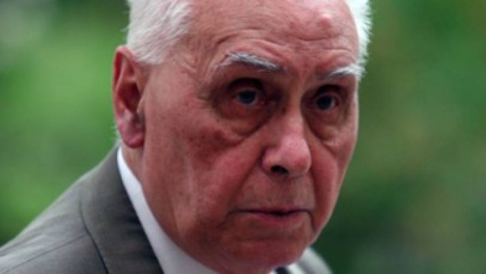 Radu Câmpeanu, preşedinte de onoare al PNL, INTERNAT DE URGENŢĂ